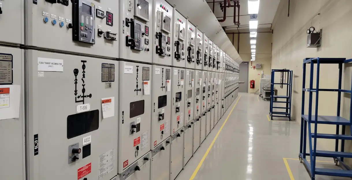 CO₂ fire extinguisher cylinders for electrical panels and switchrooms in industrial fire safety systems